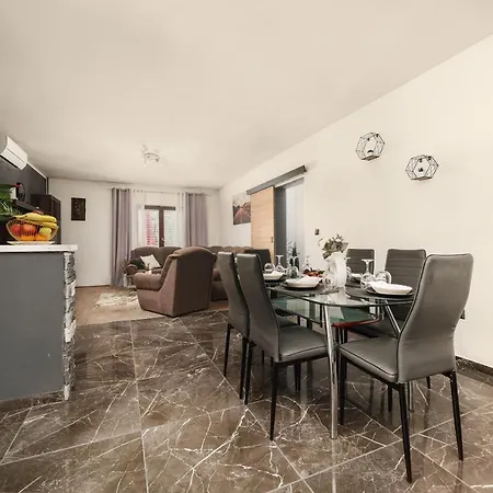 Hotel Olive Garden