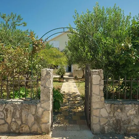 Hotel Olive Garden 3*