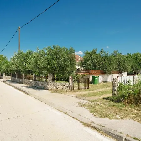 Hotel Olive Garden Ladevci