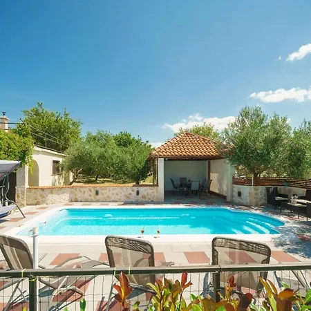 Hotel Olive Garden Ladevci